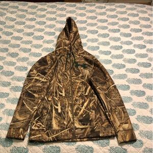 🌟Under Armour camo jacket